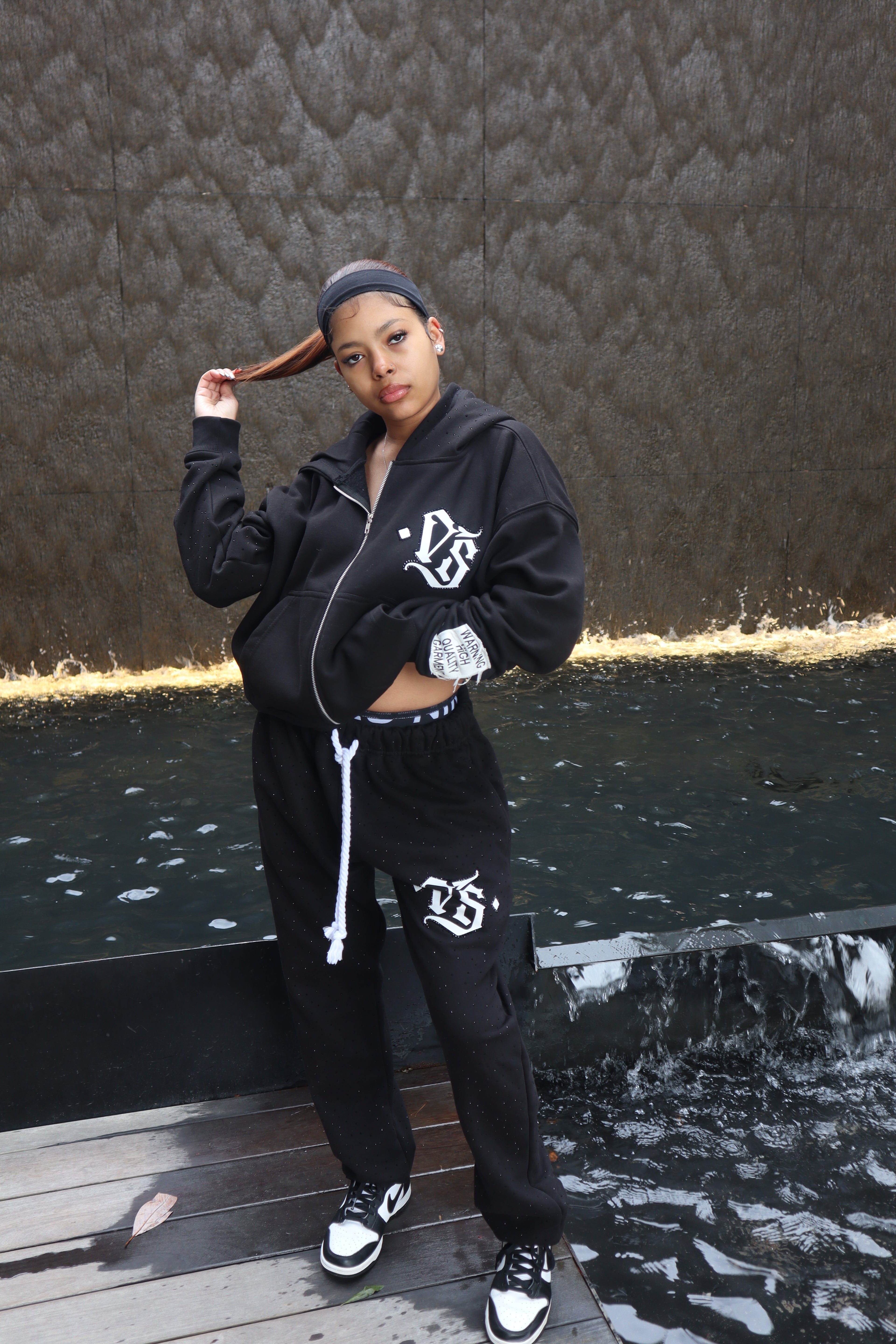 VS Obsidian Rhinestone Set