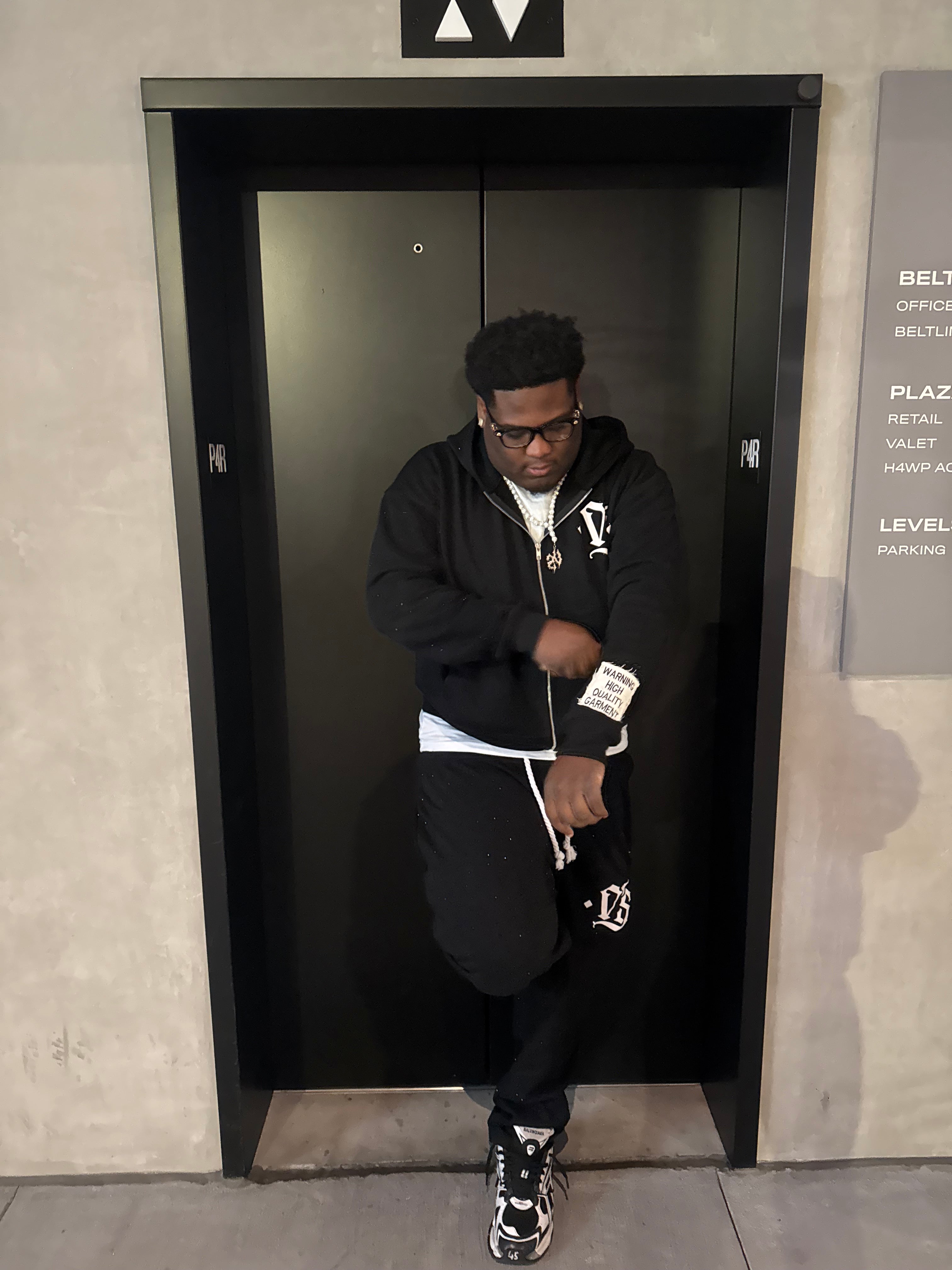 VS Obsidian Rhinestone Set