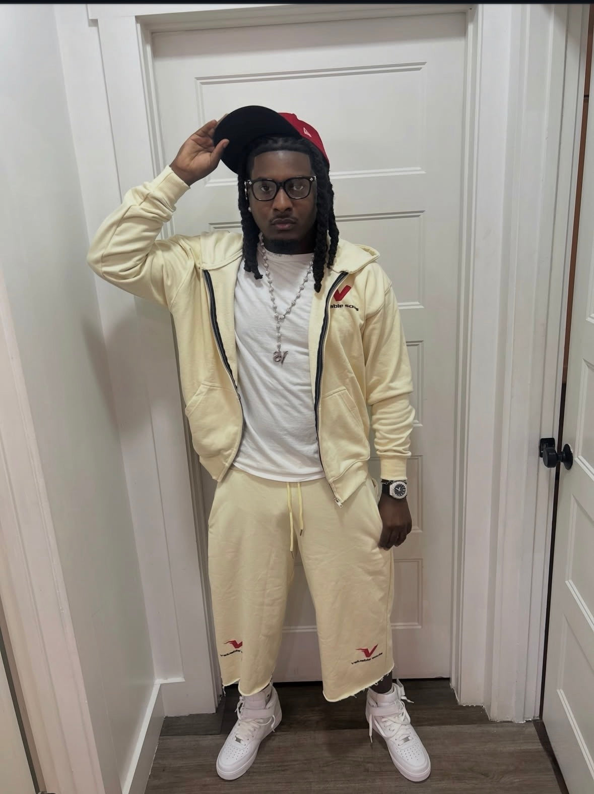 Cream “Pure V” Set